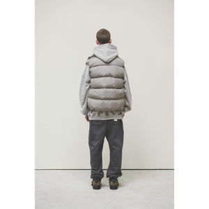 DOWN VEST / OLIVE
