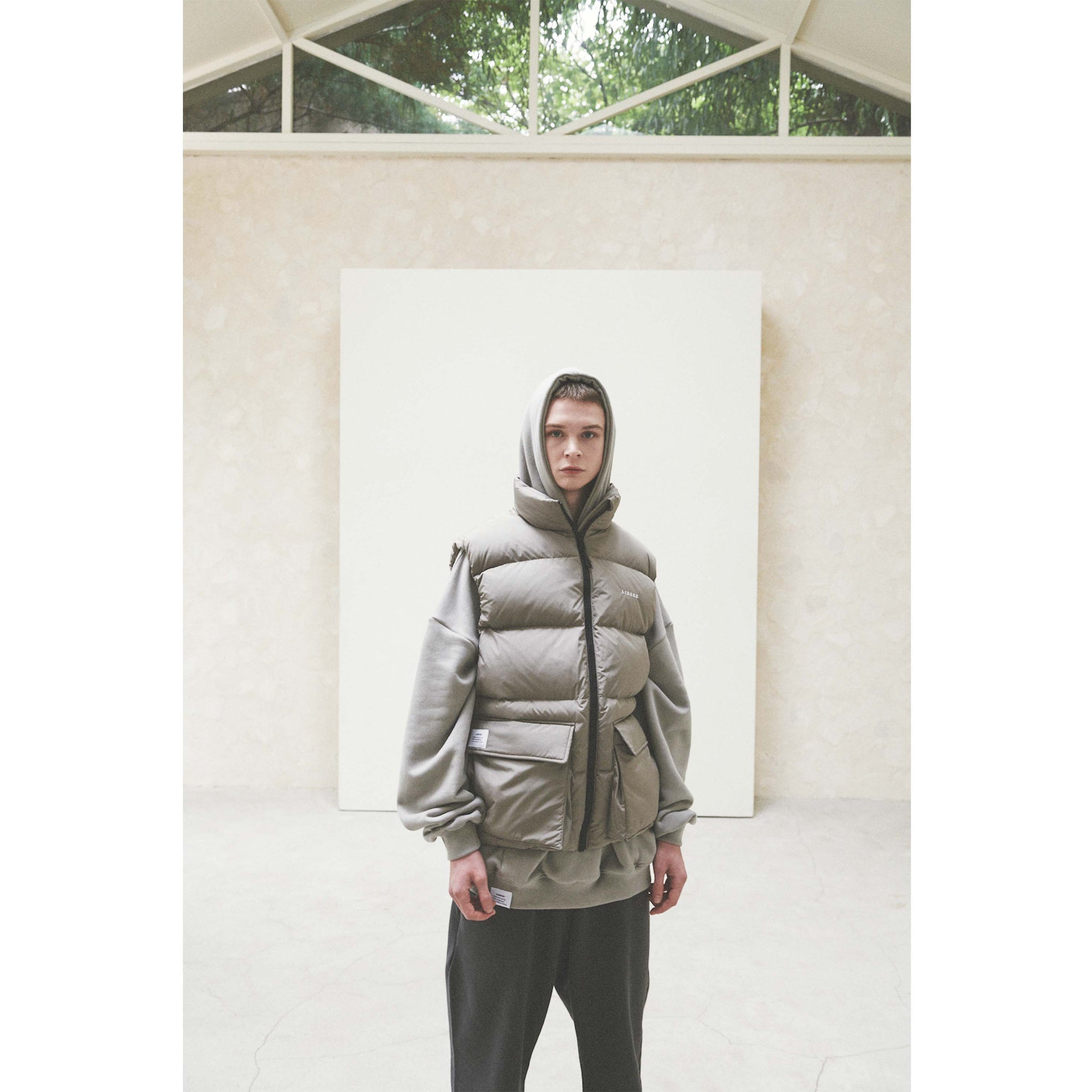 DOWN VEST / OLIVE