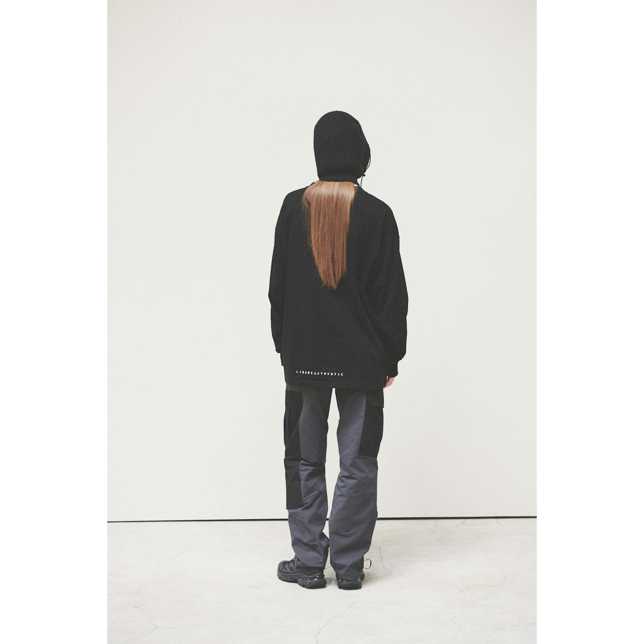 STRING WARM HOOD / BLACK