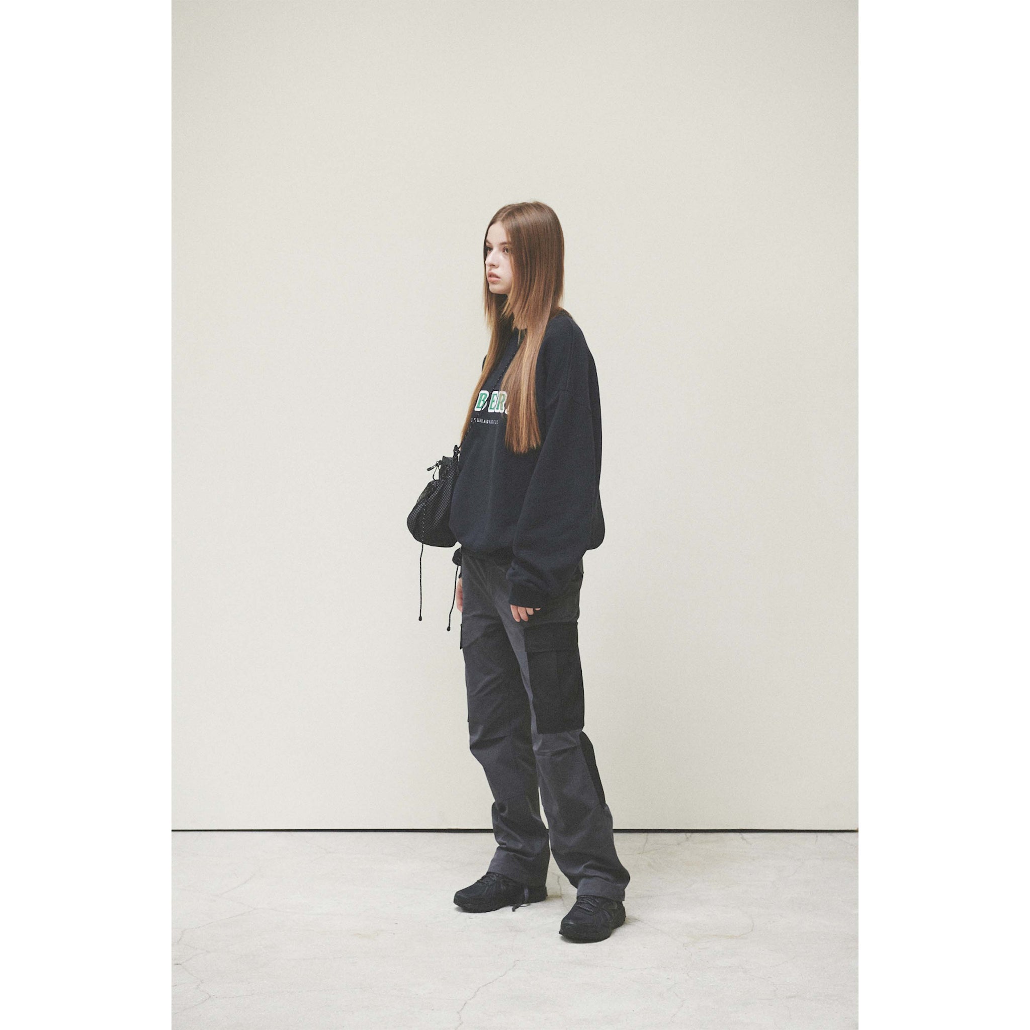 LOGO SWEATSHIRT / NAVY