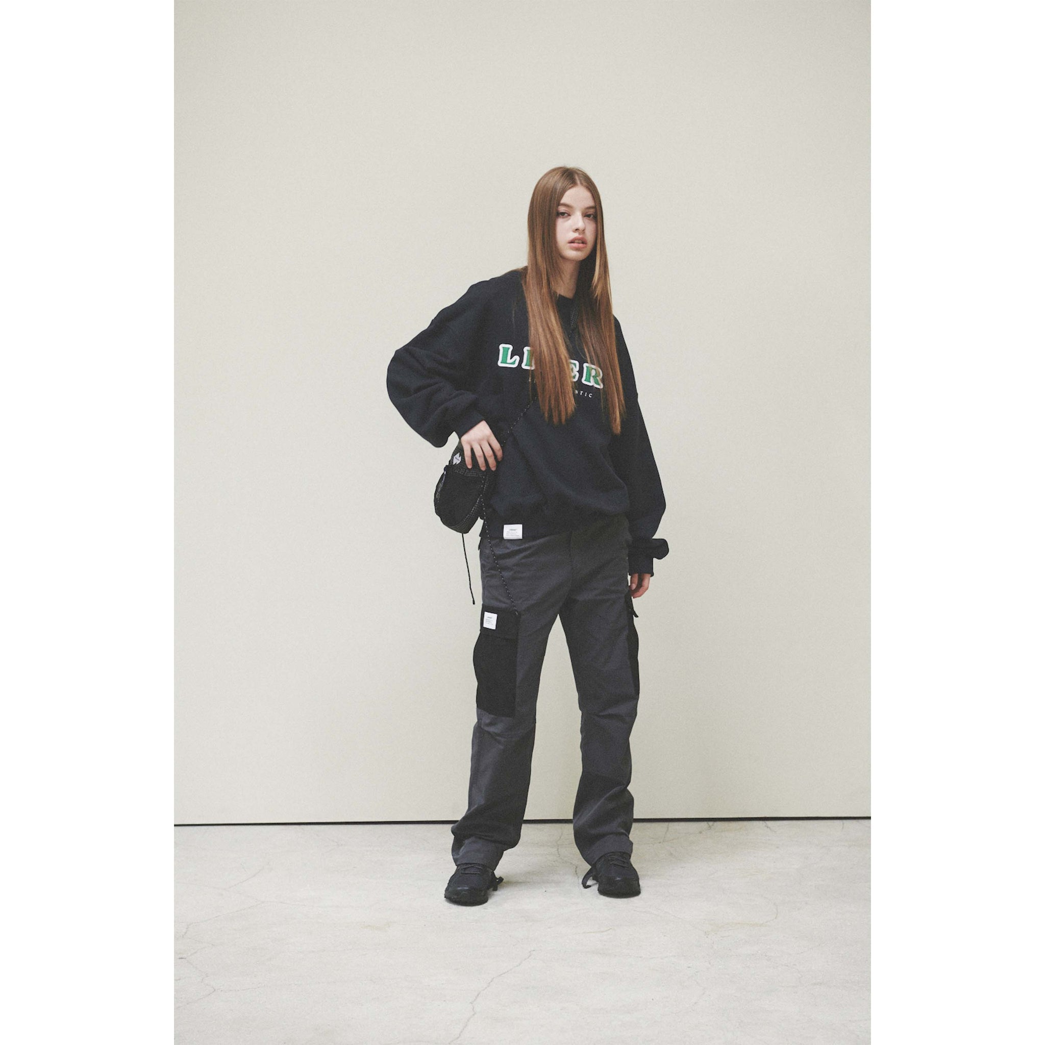 LOGO SWEATSHIRT / NAVY