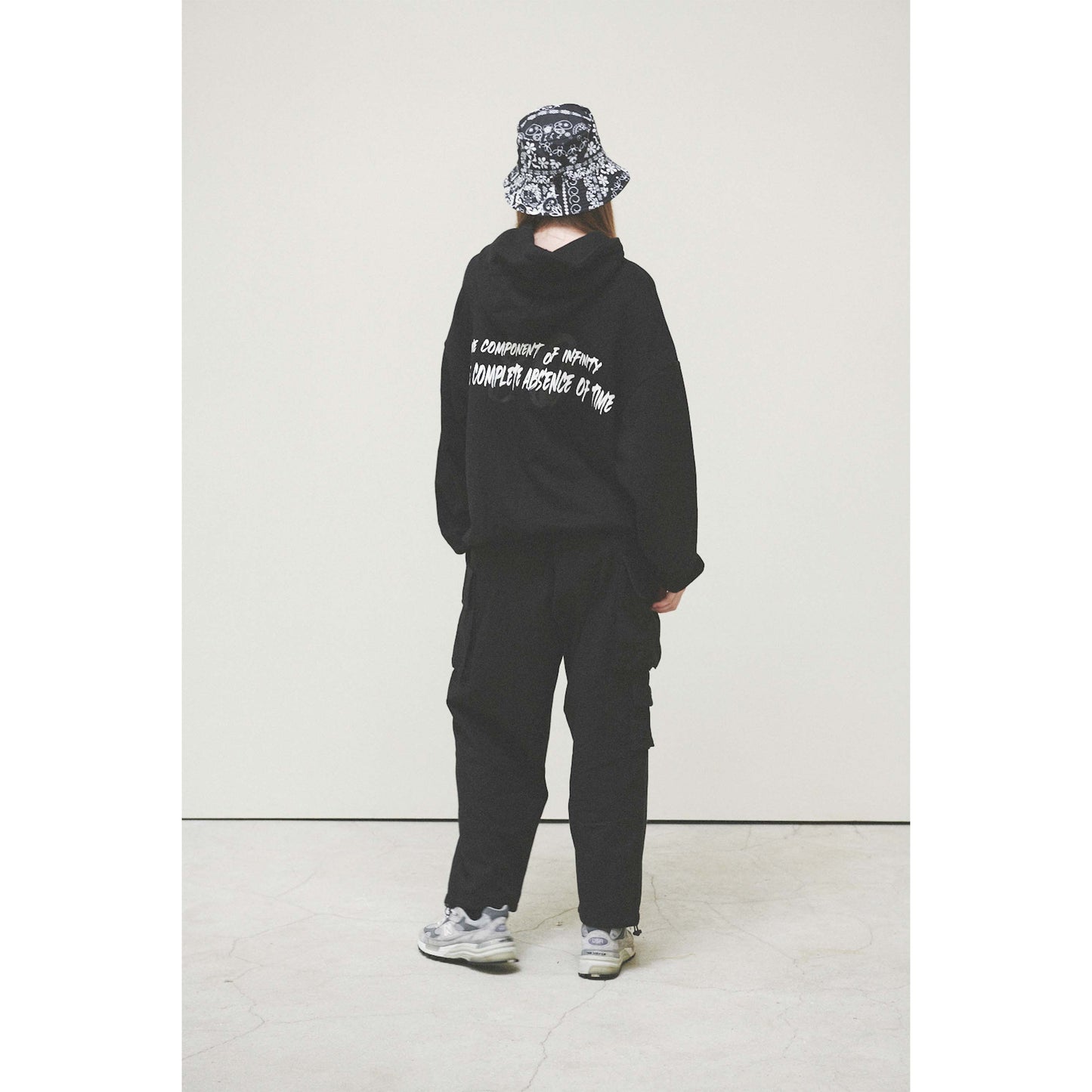 CHAOS HOODIE / BLACK
