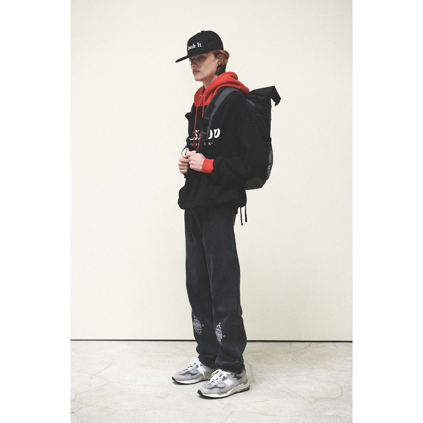 H LOGO HOODIE / BLACK