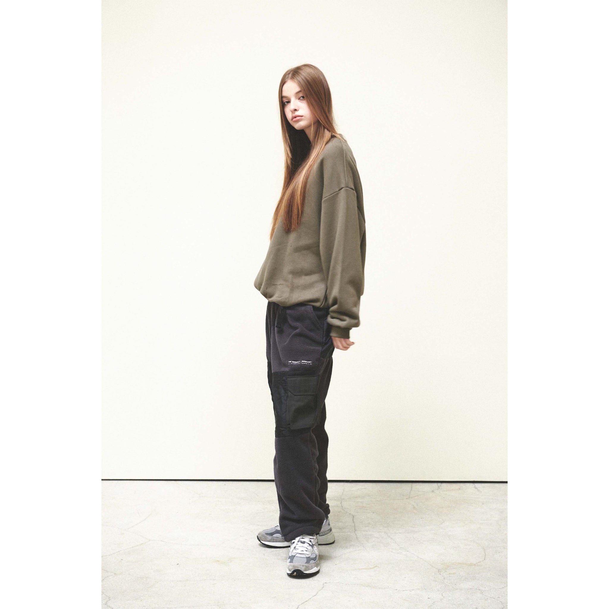 1DAY SWEATSHIRT / KHAKI