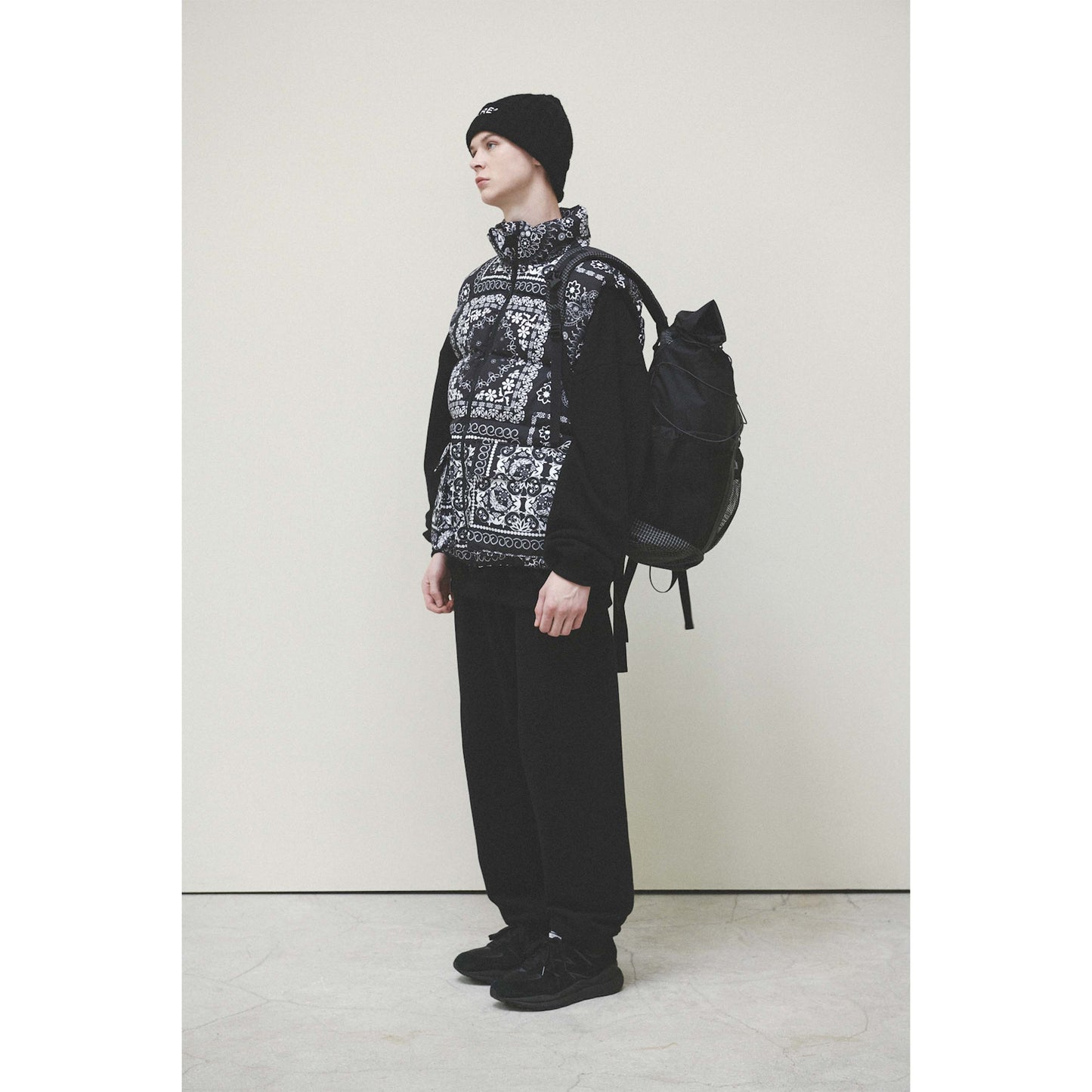 BANDANA DOWN VEST / BLACK