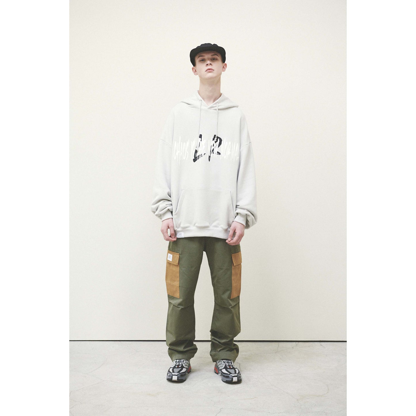 CHAOS HOODIE / LIGHT GRAY