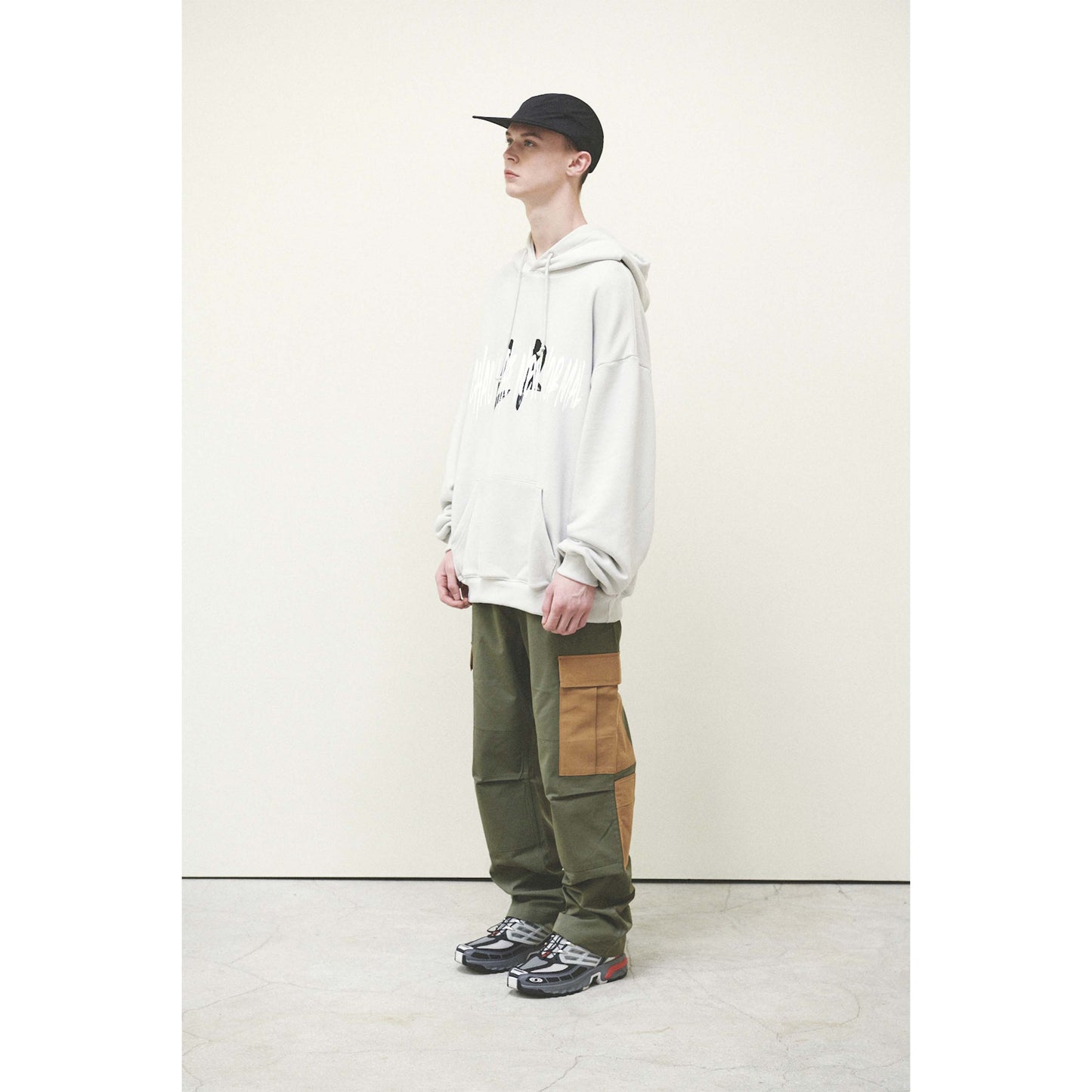 CHAOS HOODIE / LIGHT GRAY