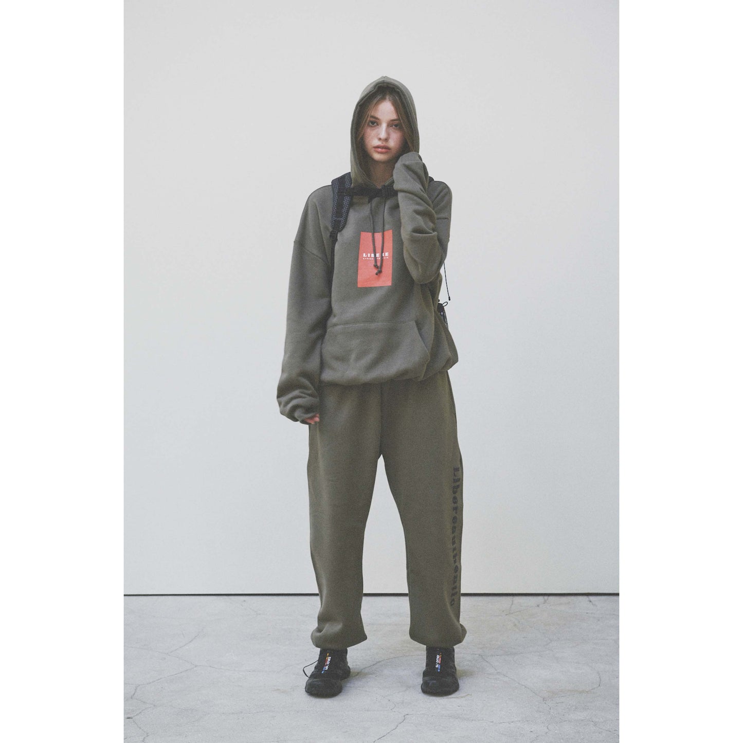 1DAY HOODIE / KHAKI