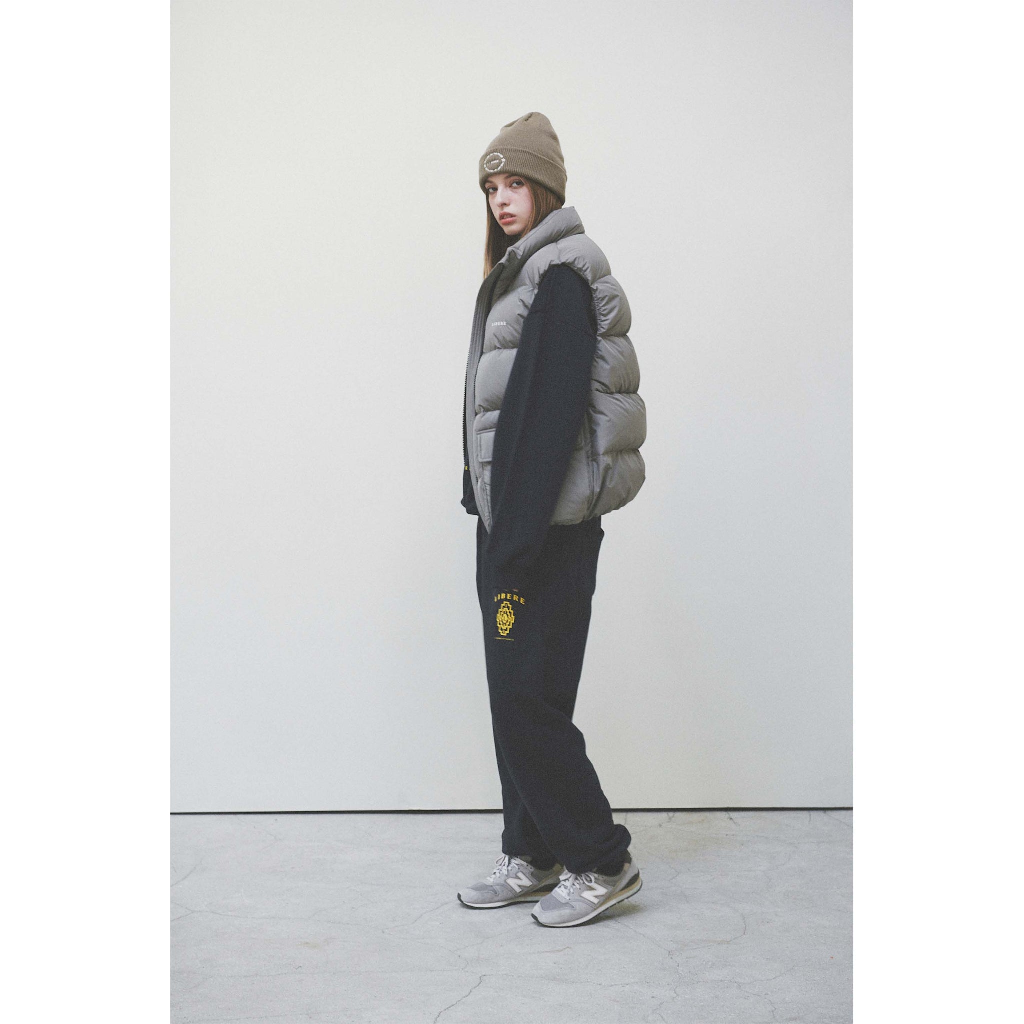 DOWN VEST / OLIVE