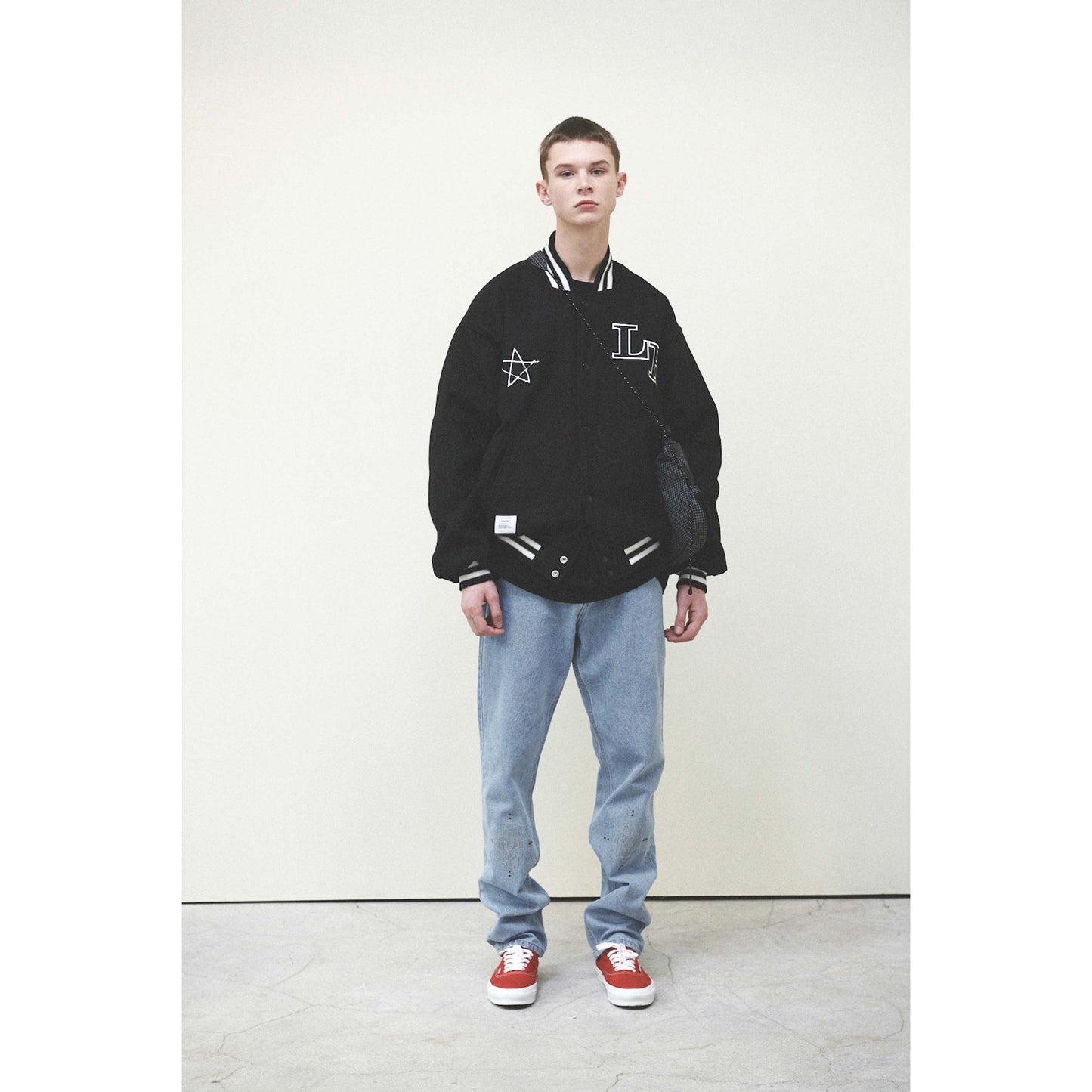 LIBERE VARSITYJACKET / BLACK