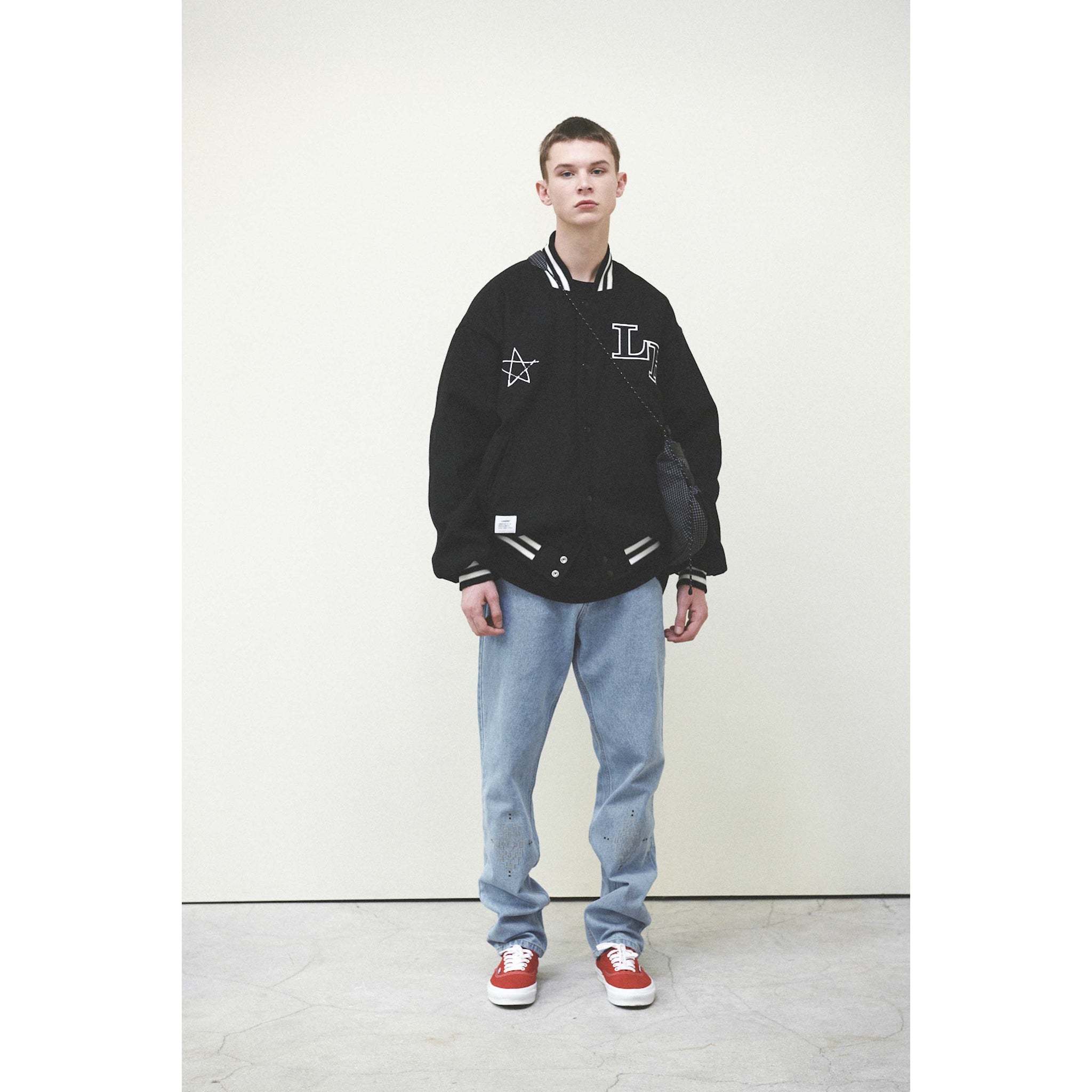 LIBERE VARSITYJACKET / BLACK