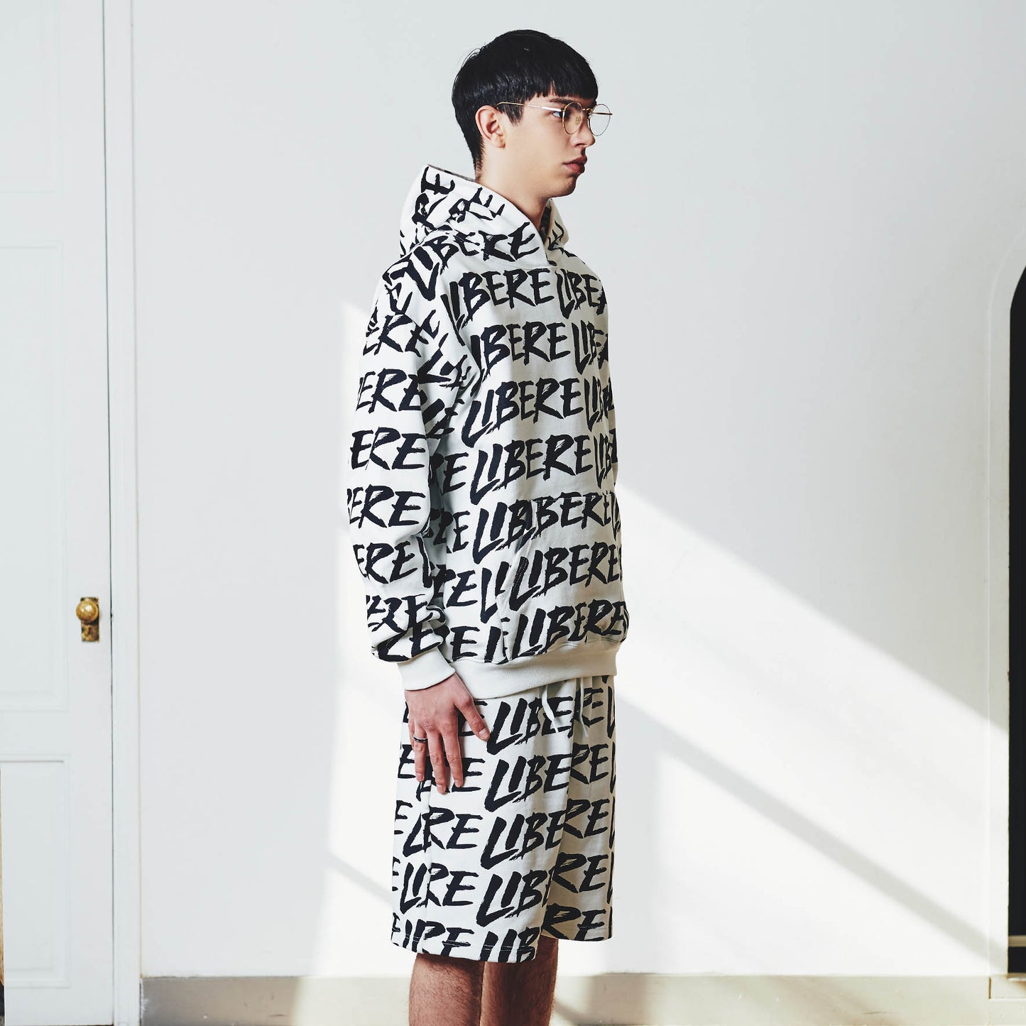 FULL LOGO HOODIE / WHITE