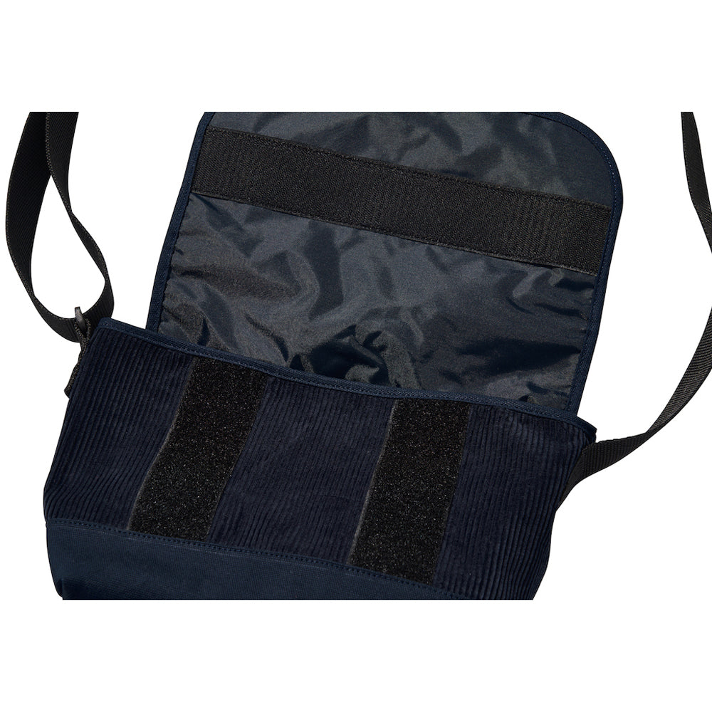 MESSENGER BAG