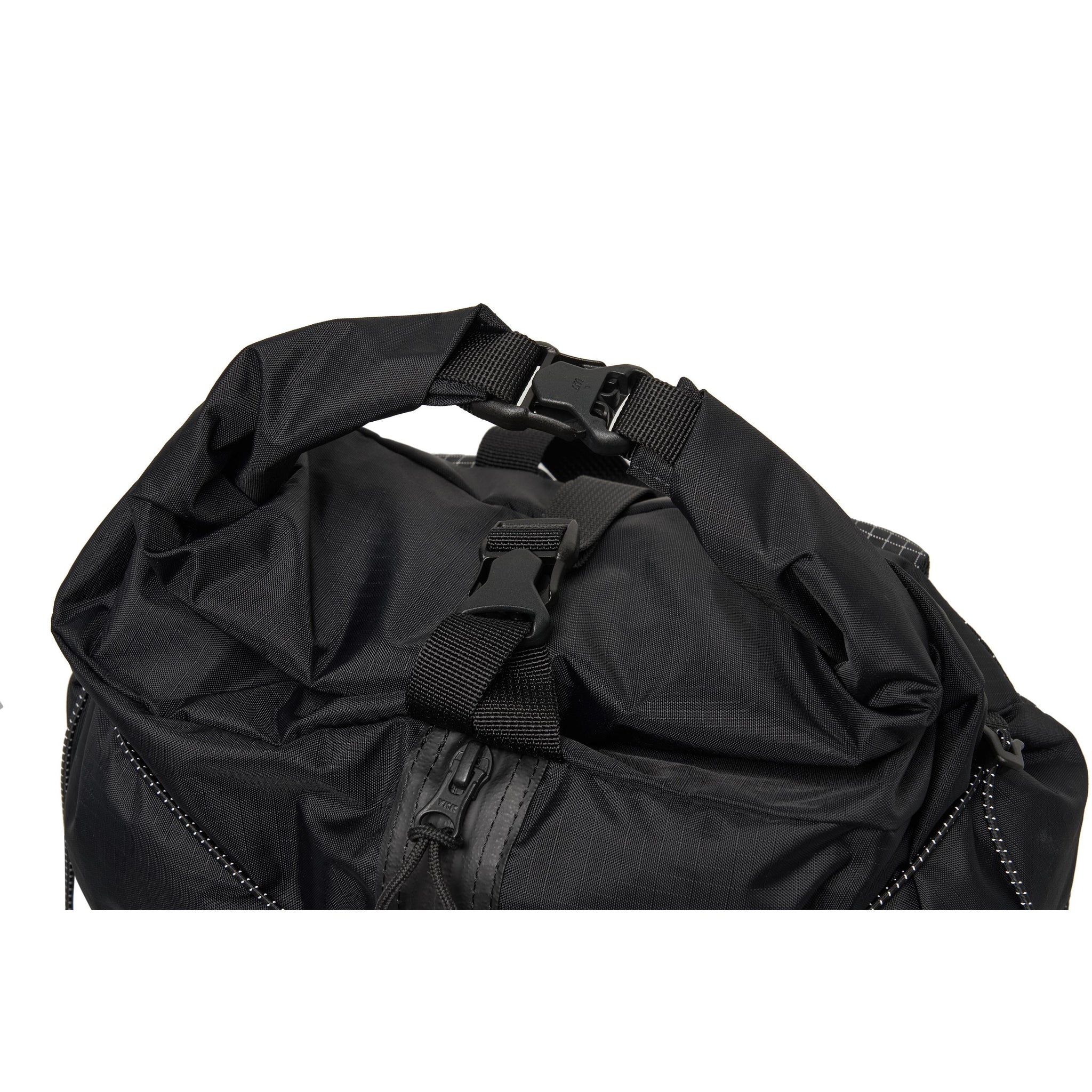 AT ROLLTOP BACK PACK / BLACK