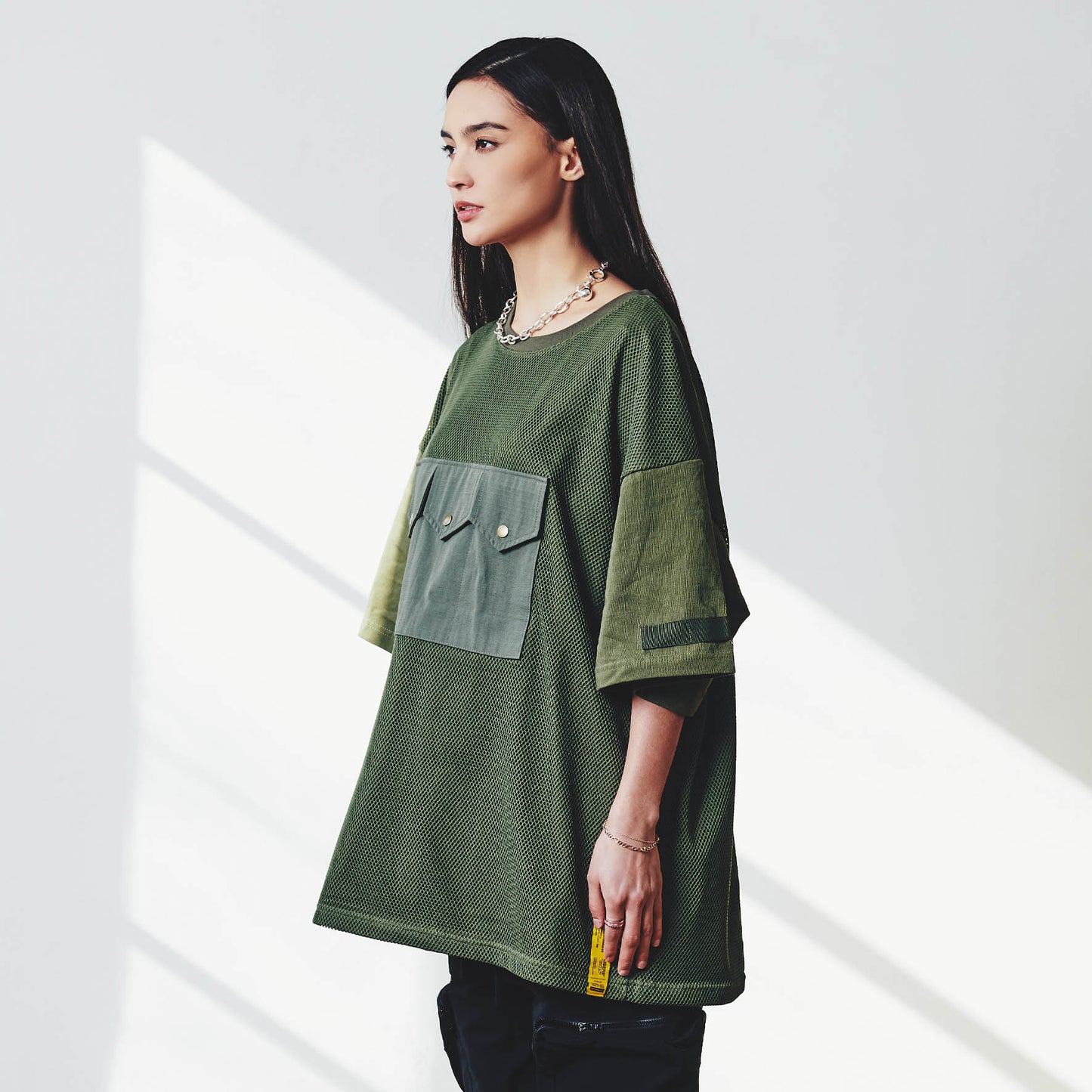 MESH TOOLING TEE / OLIVE