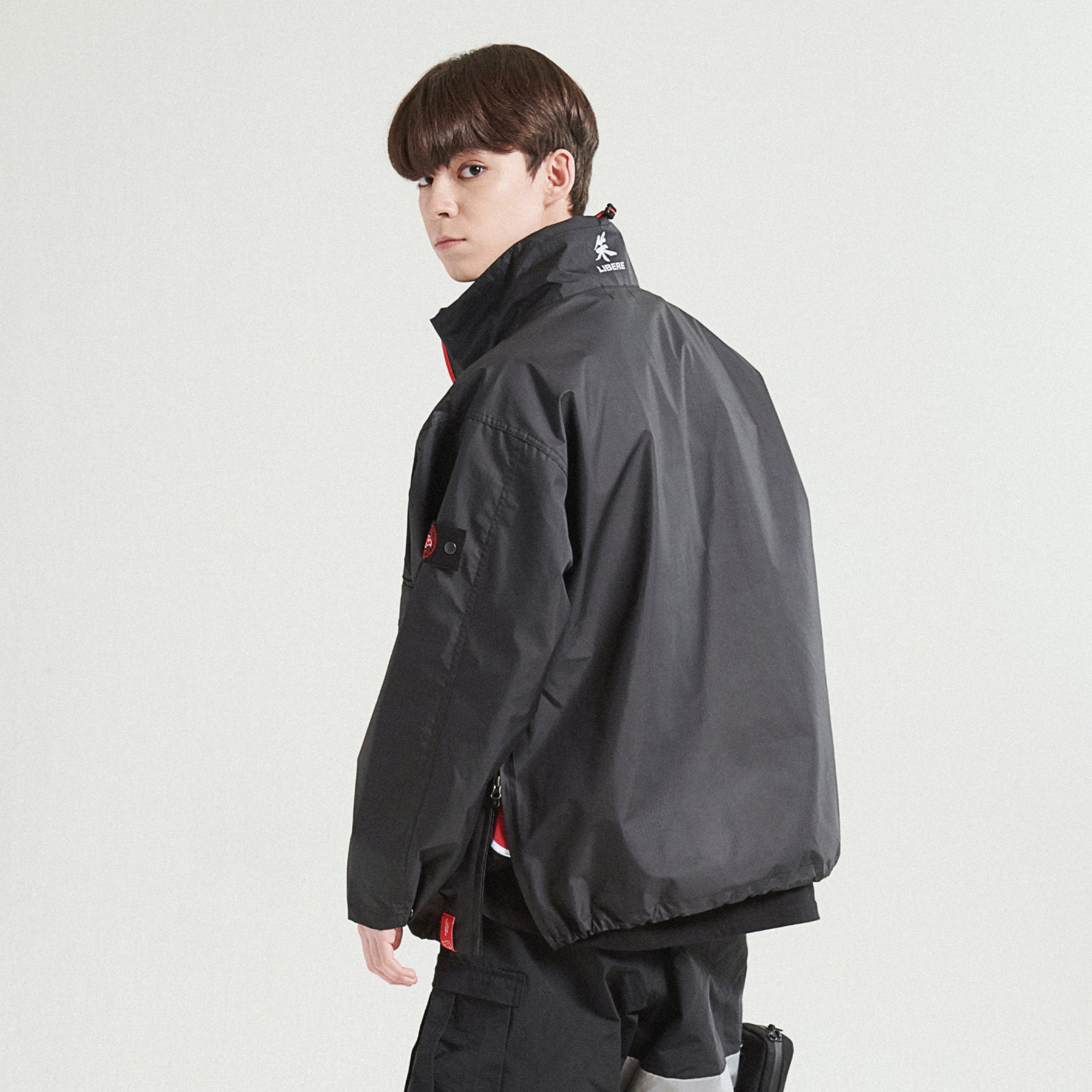 TEAM-AK PULLOVER JAKET / BLACK