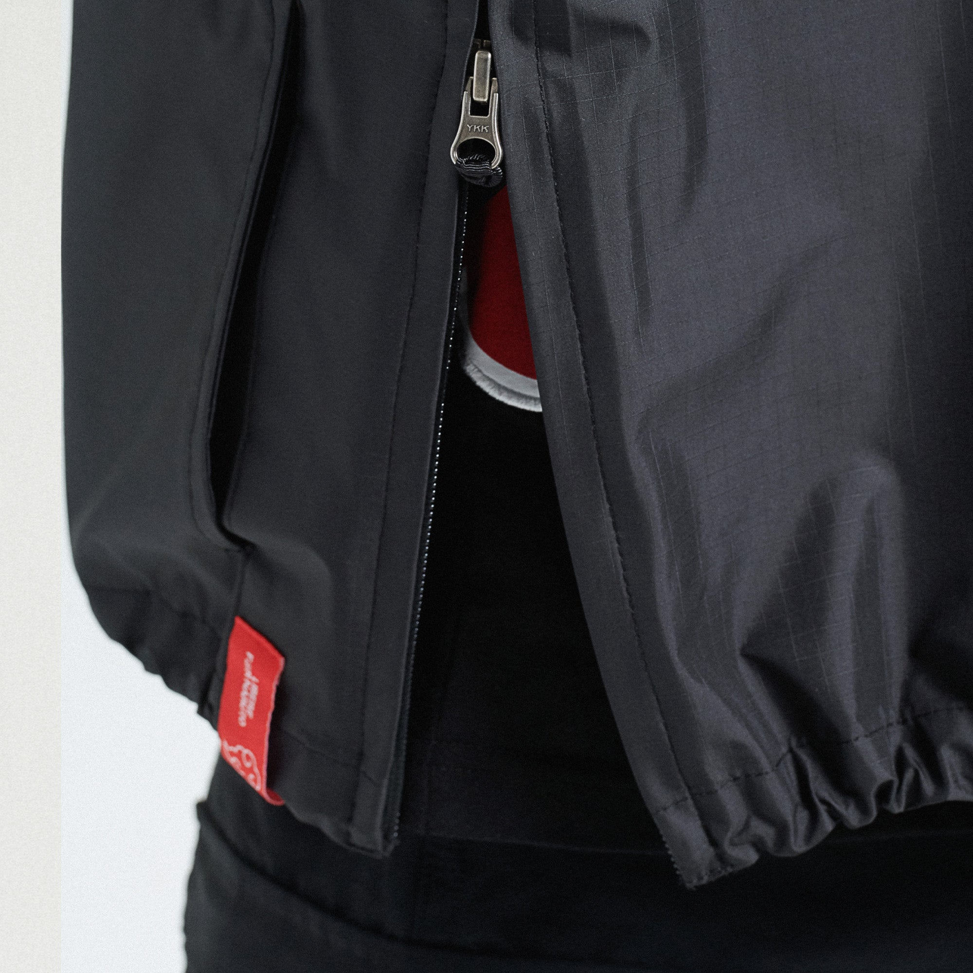 TEAM-AK PULLOVER JAKET / BLACK