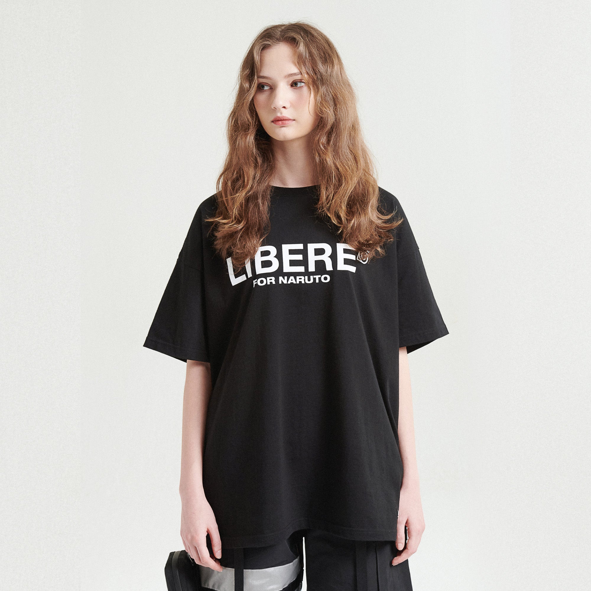 CREW GRAPHIC T-SHIRTS / BLACK