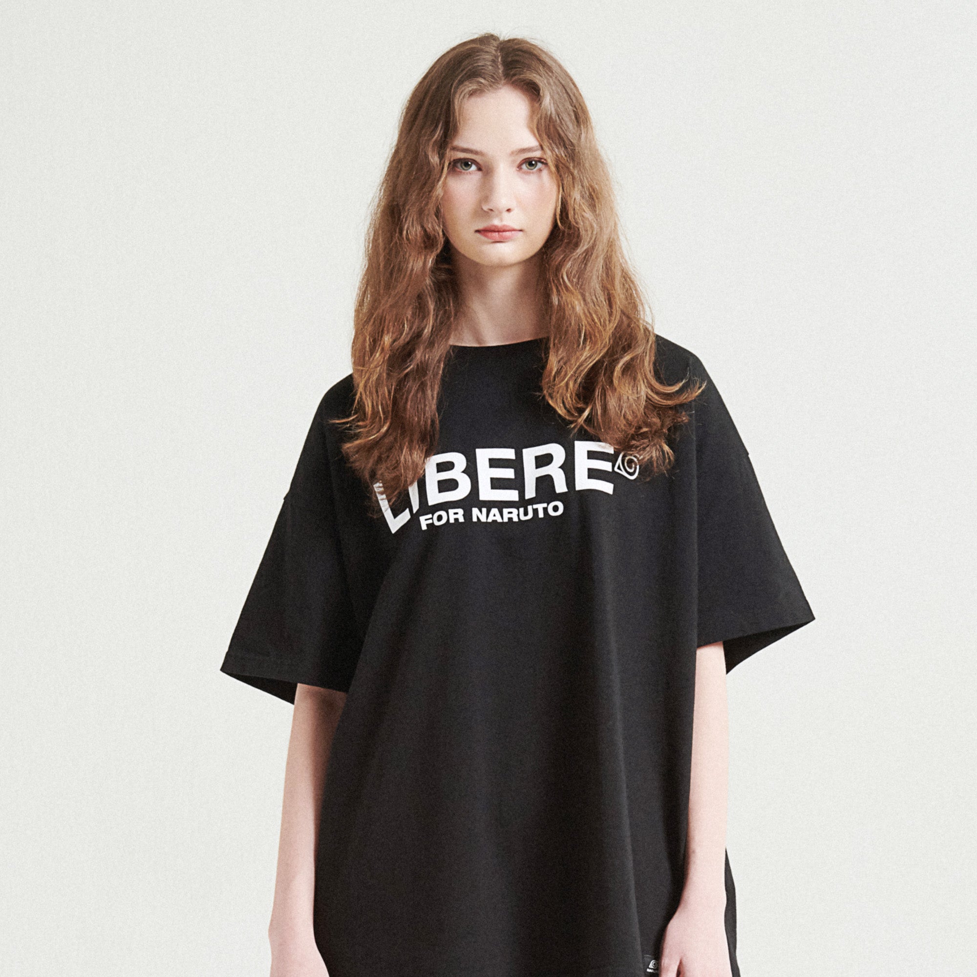 CREW GRAPHIC T-SHIRTS / BLACK