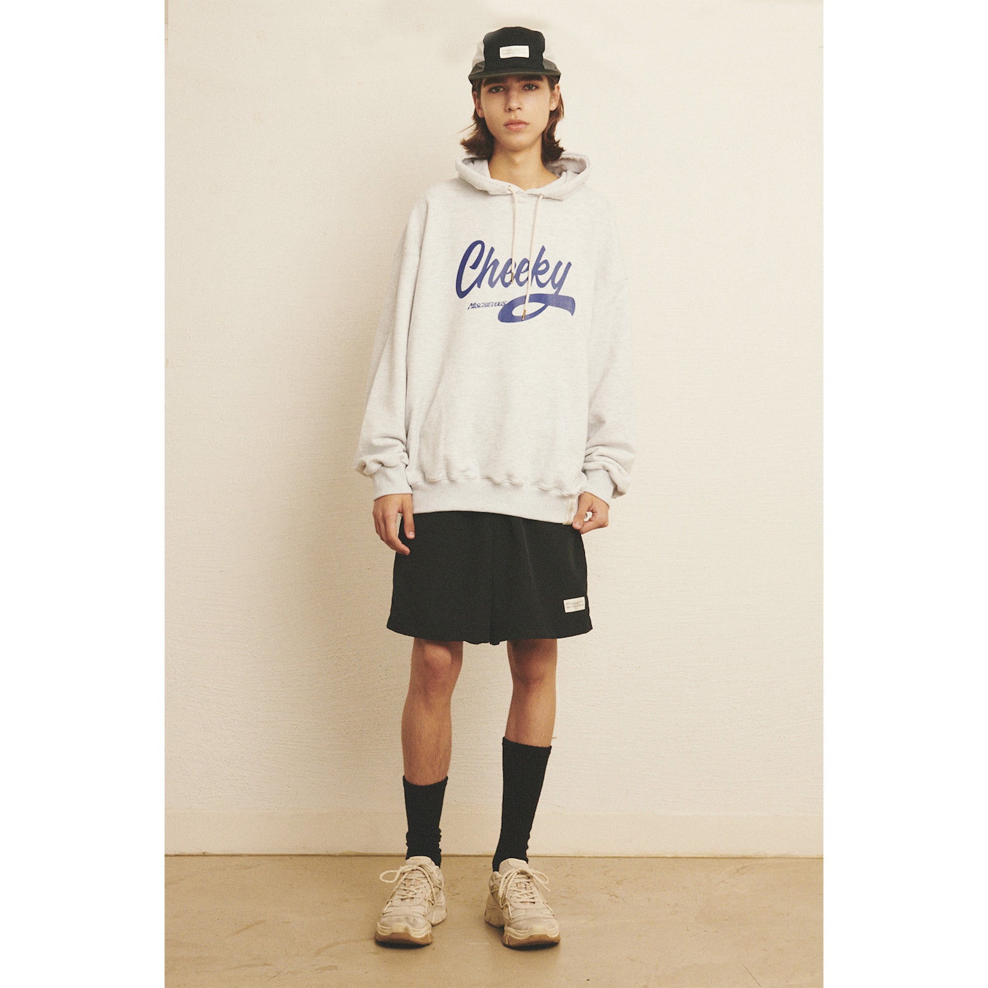 CHEEKY HOODIE / GRAY