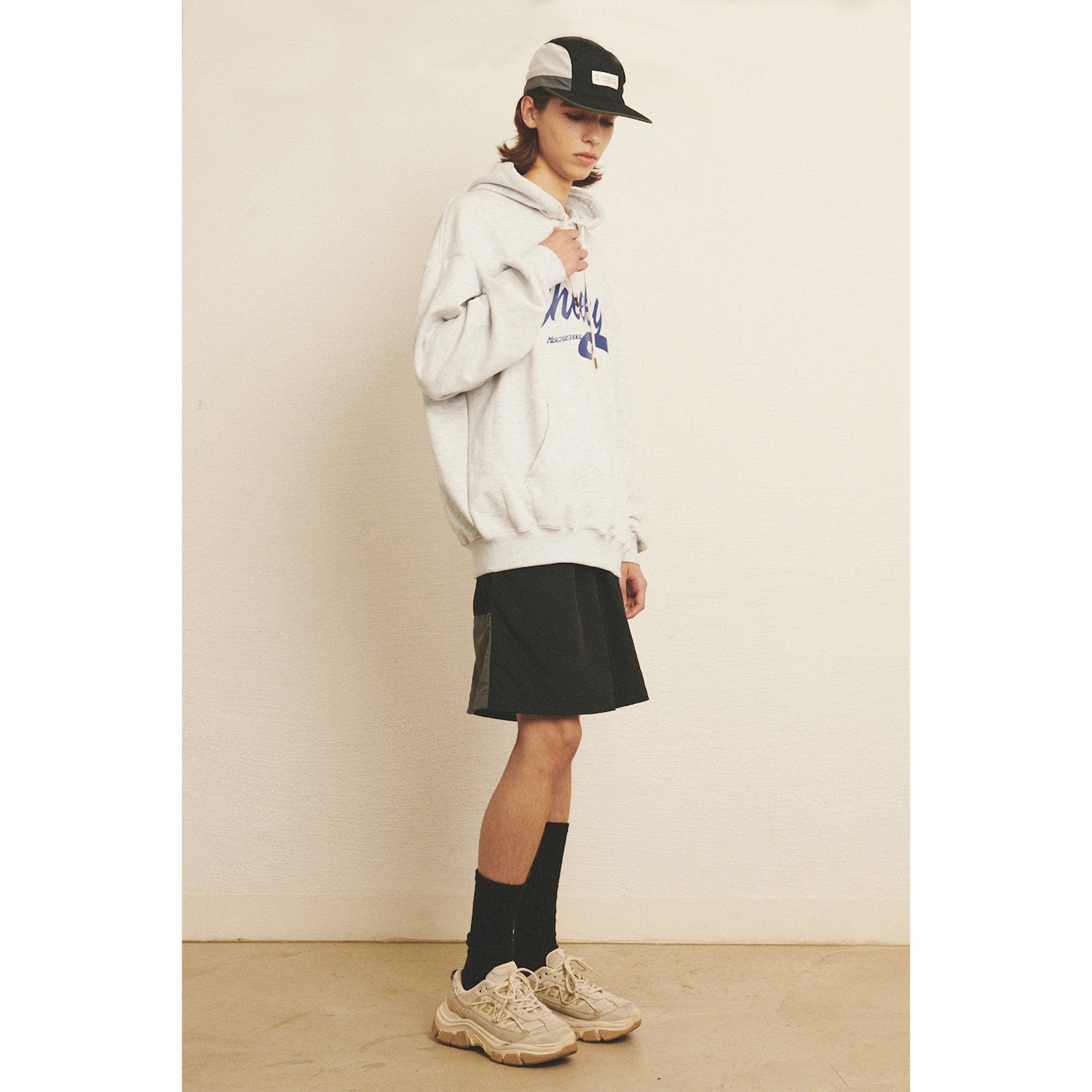 CHEEKY HOODIE / GRAY