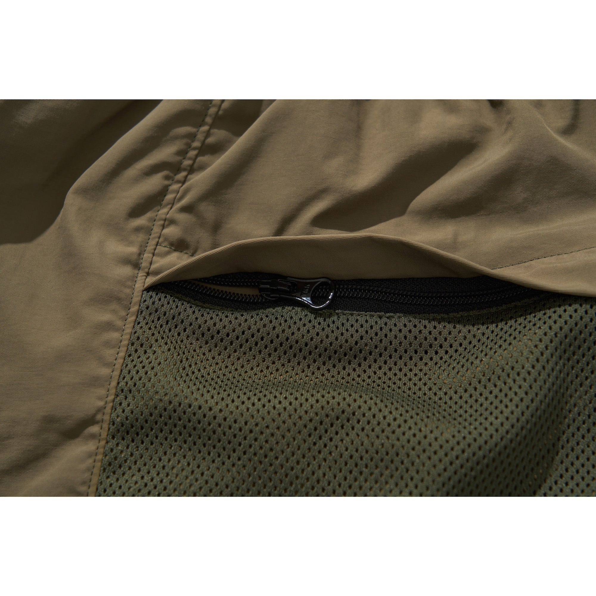 FORCE SHORT PANTS / OLIVE