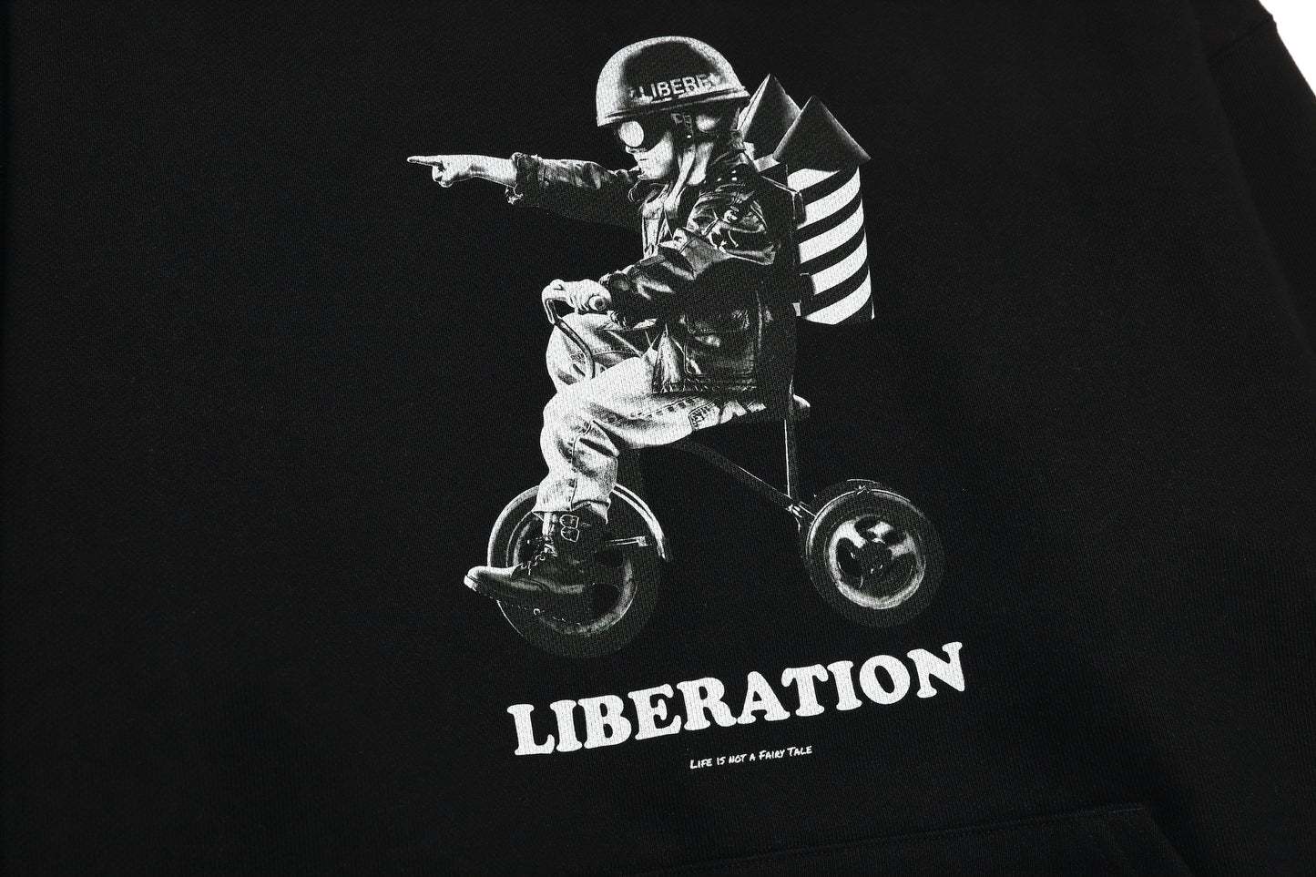 LIBERATION SWEAT SHIRTS / BLACK
