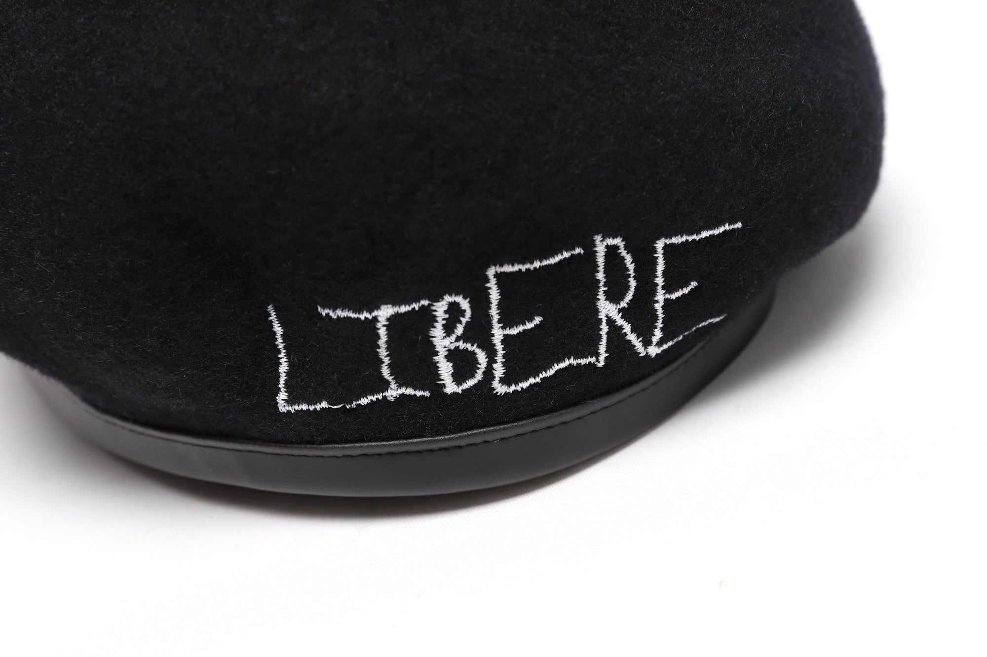 SLOGAN BERET / BLACK